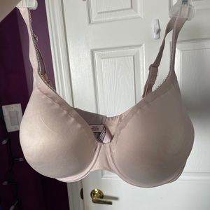38DDD Victoria’s Secret Light Pink Bra
